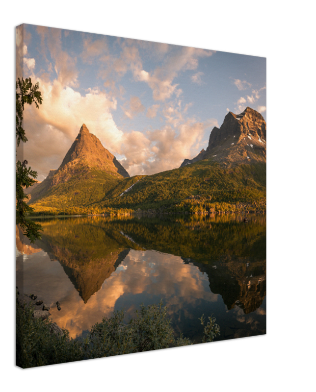 Veggbilde på lerret av Innerdalen i solnedgang