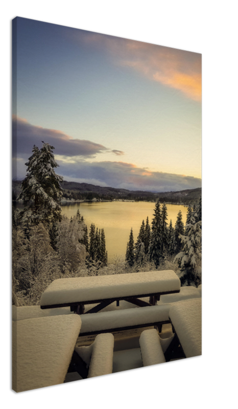Veggbilde på lerret av nysnø ved Grønlia i bymarka, Trondheim.