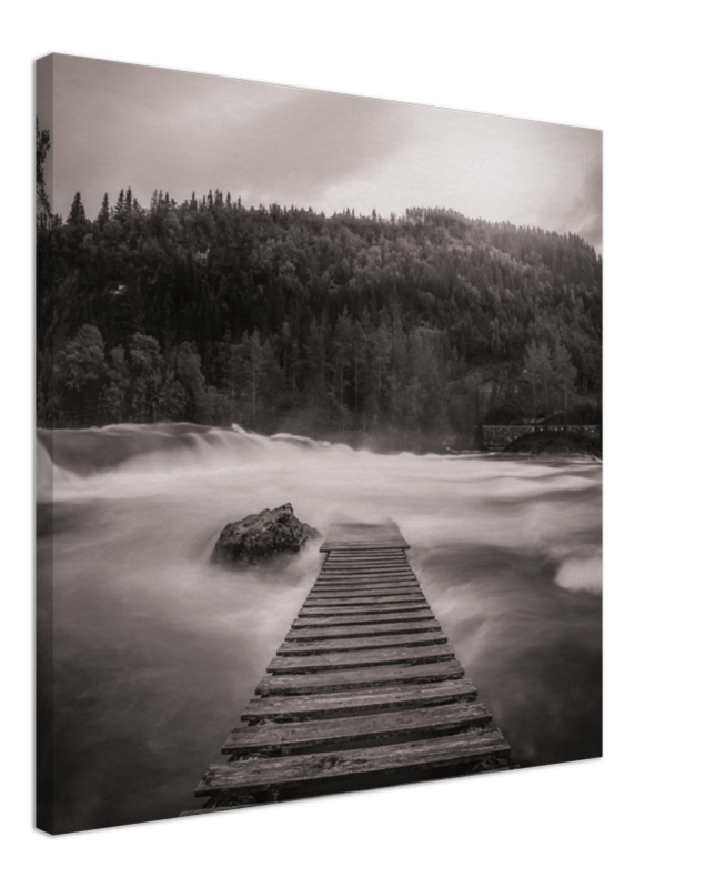 Svart hvitt veggbilde på lerret av Flagefossen på Voss.