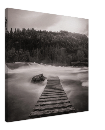 Svart hvitt veggbilde på lerret av Flagefossen på Voss.