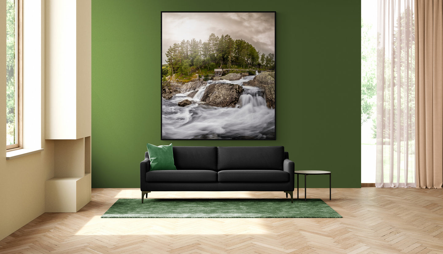 Veggbilde av Atnbrufossen, Sollia. Ved Rondane