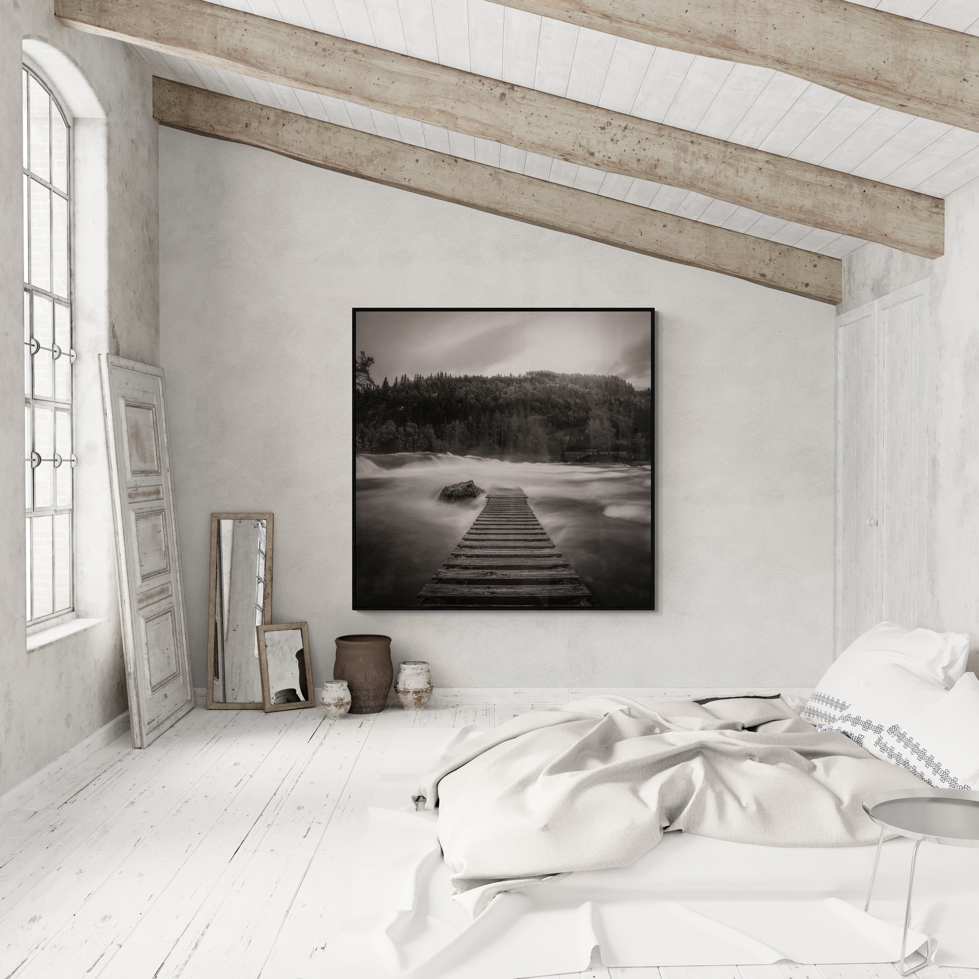 Svart hvitt veggbilde av Flagefossen på Voss.