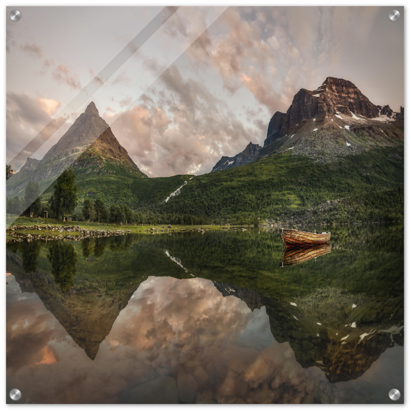 Still Water - Lake Reflection, Norway - Norwegian landscape photography